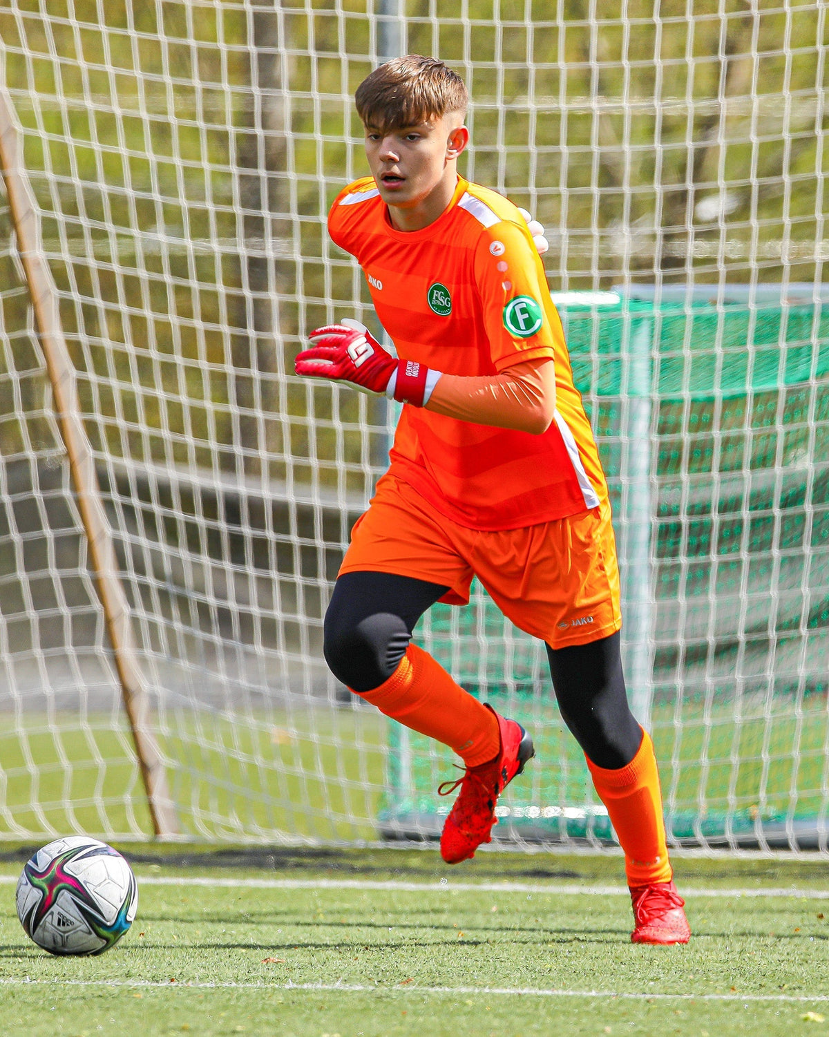 Classic Red Negative Cut - Professional goalkeeper gloves - Gripmdoe